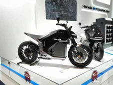 2 Motor yang Tidak Dijual...