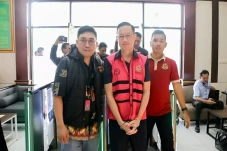 Kejagung Resmi Serahkan...