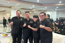 Hendy Setiono Resmi...