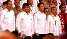 Jokowi dan Kaesang Pangarep...