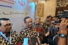 Mahfud MD Ajak Perguruan...