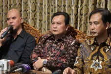 Ahmad Dhani dan Piyu...