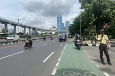 Jalan Depan Kantor Kemenaker...