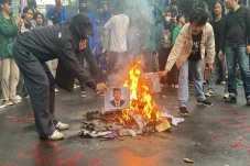 Demo Indonesia Gelap,...