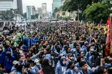 Ini 13 Tuntutan Aliansi...