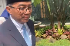 Reshuffle Kabinet, Guru...