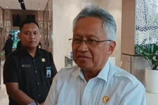 Digantikan Prof Brian...
