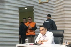 Hasto Kristiyanto Ditahan...