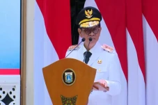 Bahagia Anies-Ahok Rukun,...