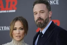Jennifer Lopez Langsung...