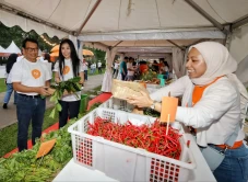 Permudah Transaksi UMKM,...