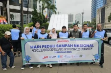 Peringati Hari Peduli...