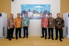 Mendukung Kemajuan Industri...