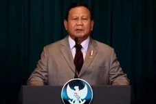 Prabowo Dijadwalkan...