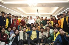 Mentan Amran, Mahasiswa,...