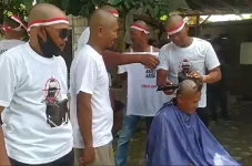 Kades Kohod Ditahan,...