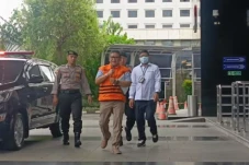 Hasto Titip Pesan untuk...