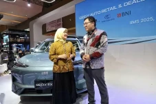 Dukung Ekspansi Mobil...