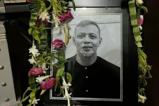 Kakak Marselino Ferdinan...