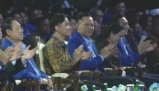 AHY dan Gibran Bisa...