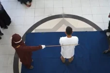 Pasangan Gay di Banda...