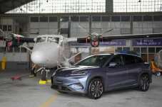 SUV Listrik Rasa Sport...