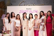 Keseruan Launching Produk...