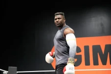Francis Ngannou Makin...