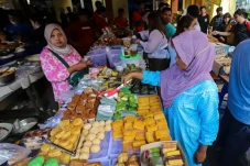 8 Tempat Berburu Takjil...