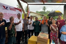 Partai Perindo Bantu...