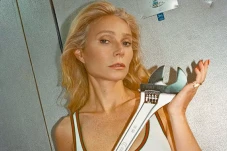 Gejala Menopause Gwyneth...
