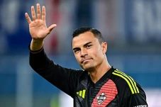 5 Potret Tampan Emil...