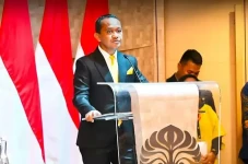 Polemik Disertasi Menteri...