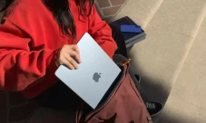 MacBook Air dengan Chip...