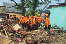 BNPB: 5 Orang Tewas...