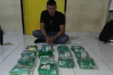 Polda Riau Tangkap Mantan...