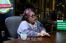Nunung Gadaikan Sertifikat...