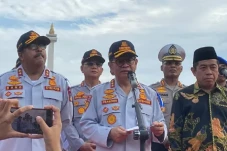 Pramono Anung Larang...