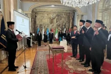 Proses Perpindahan Federasi...