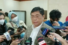 Revisi UU TNI Dibahas...