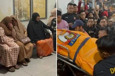 3 Polisi Tewas Ditembak...