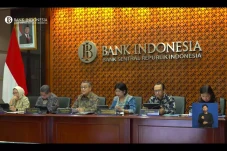 Tok, BI Tahan Suku Bunga...