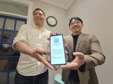 Nggak Cuma Sibuk Bermedsos,...