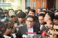 Hasto Ungkap Ada Operasi...
