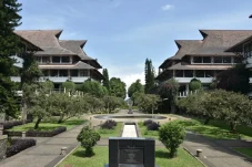 11 Prodi ITB Terbaik...