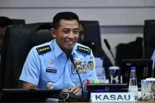 Mantan KSAU Yuyu Sutisna...