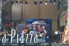 Danar Widianto Hangatkan...