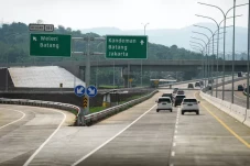 Jelang Puncak Arus Mudik,...