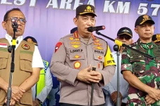 Kapolri Buka Kemungkinan...