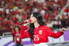 Isyana Sarasvati Rasakan...